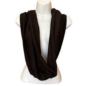 Beyond Yoga Black Infinity Scarf With HIdden Zipper Compartment